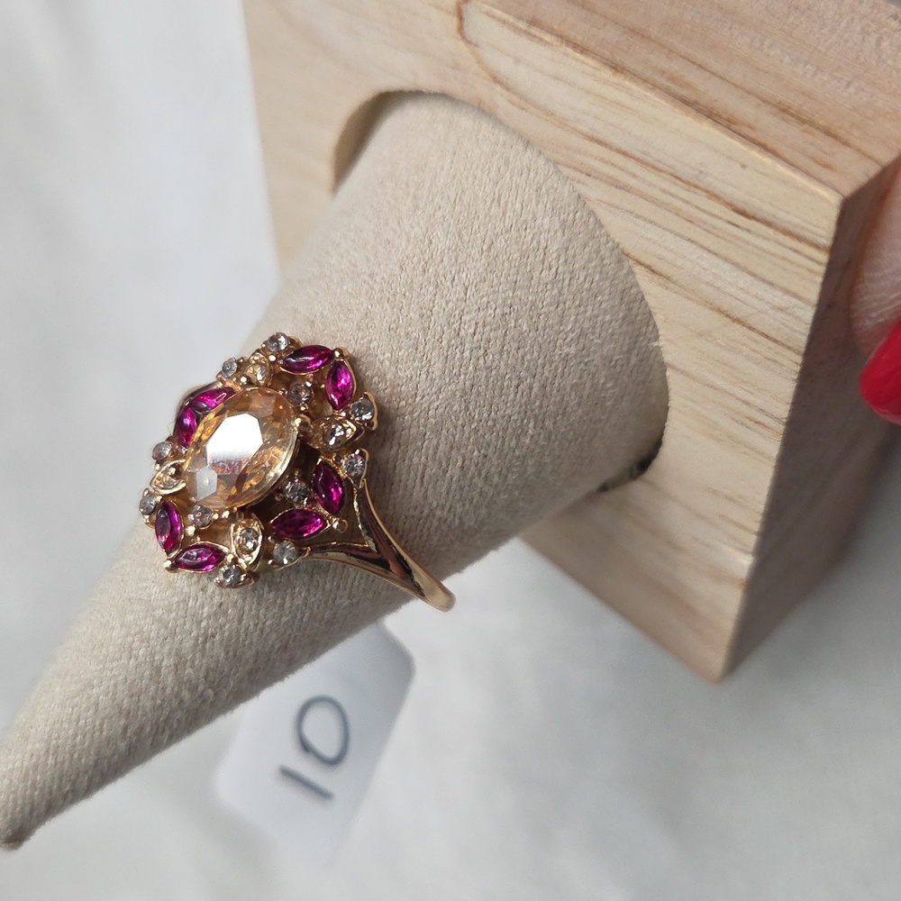 Women's Gold Tone Band Pink and Peach Stone Fashion Ring Elegant Rhinestone